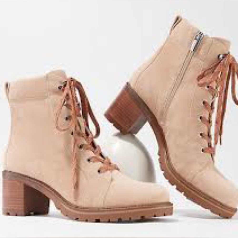 Vince Camuto Leather Lace-Up Ankle Boots - Gaviana